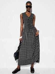 Aveloria GENKIRA Black And White Checkered Summer Chic Everyday Women's Plaid Maxi Dress V-Neck Sleeveless Ruched Tie-Front A-Line Smocked Waist Retro Zanzea Dress - Black - View 4