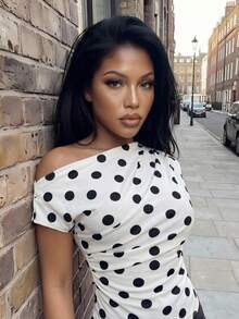 Slaydiva Polka Dot Top  New Spring, Spring And Summer Music Festival, Valentine's Day, Easter, Wedding Season, Holiday Season, Casual And Elegant, Commuting, Daily Wear, Work Wear, Vacation, Party, Cruise, Party, Basic, Daily Date, Off-The-Shoulder, Sleeveless, Waist, Inverted Pleated And Reduced Pleated Design, White Base, Black Polka Dot Top, T-Shirt, Knitted Women's Top -Z - Black and White - View 3