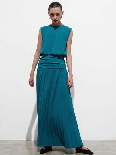 Aveloria Modichic 新款女士优雅露脐无袖上衣和百褶纯色半裙两件套