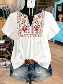 GlowEve Women V-Neck Printed Loose Short Sleeve Blouse - White - View 1