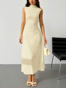 SHEIN PETITE Nuovo abito lungo da donna a vita alta con colletto alla coreana, senza maniche, arricciato, adatto per San Valentino, appuntamenti romantici e lavoro, abiti estivi eleganti - Giallo chiaro - Visualizzare 8