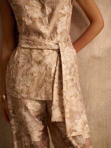 MOTF PREMIUM WOMEN'S KHAKI JACQUARD WAIST-CINCHED SLEEVELESS JACKET - Khaki - View 2