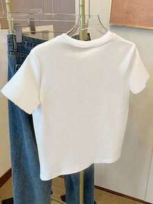 Áo thun nữ tuổi teen sáng tạo, cá tính, tươi mới, thanh lịch, tối giản, bóng bẩy, in hình hoa dâm bụt, thích hợp cho mùa hè, mặc hàng ngày, đi học, mặc đôi với chị em gái, đi nghỉ mát, ngày Valentine. Áo hoa trắng, áo thun hoa, áo thun hoa hồng in hình hoa dâm bụt. - Nhiều màu - Xem 2