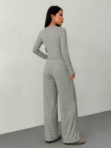 SHEIN PETITE Bộ đồ nữ 2 món gồm áo tay dài cài cúc phía trước kẻ sọc và quần ống rộng, thích hợp cho mùa xuân và hè. - Nhiều màu - Xem 3