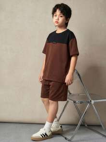 SHEIN Bộ 2 món áo thun ngắn tay cổ tròn phối màu cho bé trai tuổi teen, thích hợp mặc đi làm, đi học, mặc thường ngày, chơi thể thao, mùa xuân/hè. - Nhiều màu - Xem 7