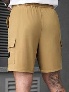 SLATEMANN 男士成熟街头风弹力腰带多口袋休闲工装短裤，适合日常休闲穿着、周末外出、旅行、与朋友聚会等场合。这款百搭短裤是男士衣橱必备单品，也是送给男友或丈夫的绝佳礼物。 - 卡其色 - 查看 2
