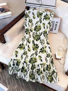 GlowEve CURVE Plus Size V-Neck Casual Dress, Elegant & Fashionable, Suitable For Daily Wear, Vacation, Wedding, Party, Comfortable & Flattering - Multicolor - View 2