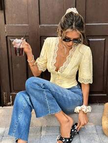 Pariaura Áo thun nữ dáng ôm kiểu Pháp tối giản, màu trơn, phối ren. - Vàng nhạt - Xem 3