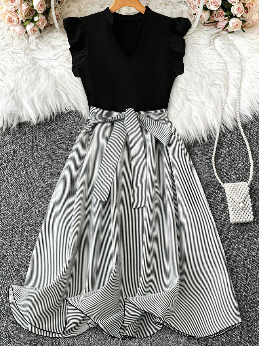 SHEIN PETITE CURVE 大码拼接条纹短袖优雅度假连衣裙 - 彩色 - 查看 1
