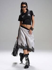 LYSMO 2026 新款极简主义春夏女装 Y2K 蕾丝边休闲百搭日常短裤夏季女装灰色缎面裤外出穿搭，街头休闲女装套装运动休闲女装 - 銀色 - 查看 8