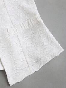 Sweetra Áo blazer nữ thanh lịch kiểu Pháp, không tay, màu trắng, dáng ôm, xẻ tà, chất liệu vải có họa tiết, thích hợp mặc thường ngày. - trắng - Xem 5