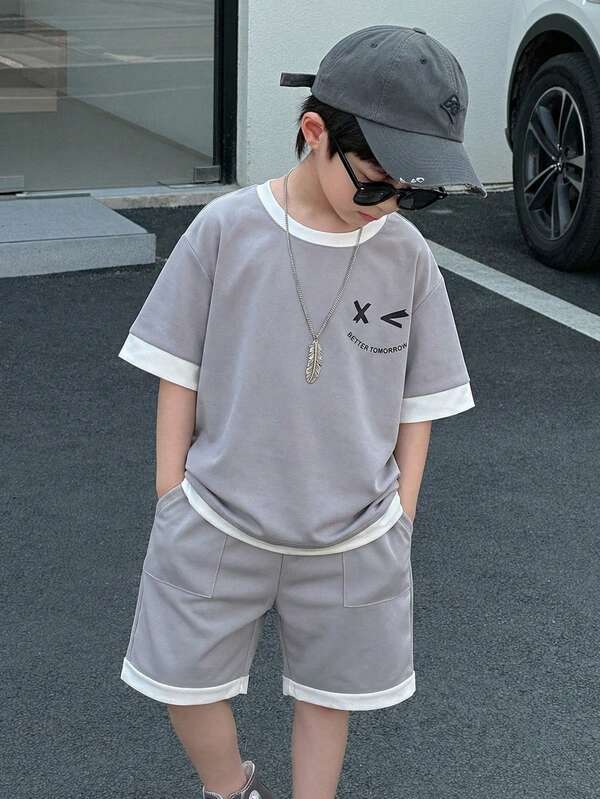 SHEIN 2pcs/Set Tween Boys Face & Letter Print Contrast Color Knit 2 In 1 Round Neck Short Sleeve T-Shirt, Casual Daily Sports Shorts, Suitable For Summer