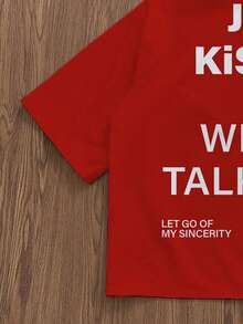 Manfinity Roghcode Camisa corta de manga corta con estampado de eslogan y corte entallado para hombres - Rojo - Ver 4