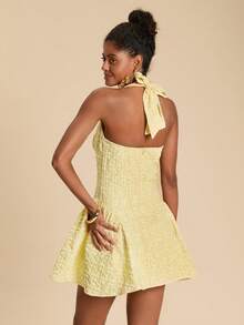 Travachic Jacquard Backless Halter Romantic Vacation Dress - Yellow - View 2