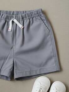 SHEIN Playful Pals 幼儿男童休闲弹力腰短裤，带口袋、假门襟和抽绳装饰，百搭风格，适合日常穿着、上学、旅行和运动。 - 彩色 - 查看 5