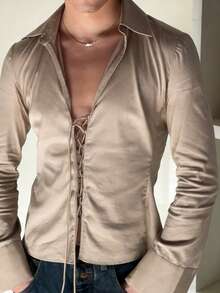 Manfinity Dauomo Camisa de manga larga con cruce frontal minimalista casual para hombres - Caqui - Ver 1