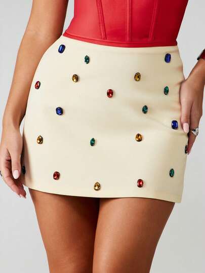 MISSGUIDED Minifalda ceñida de cintura alta con gemas multicolor y adornos de joyería para fiesta y noche