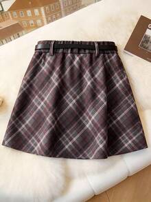 GlowEve CURVE Falda corta a cuadros elegante para mujer con cinturón - Multicolor - Ver 2