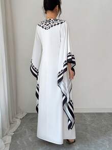 Selianne 女士优雅时尚通勤新款师生恋简约浪漫假日宽松V领无袖印花连衣裙 - 黑與白 - 查看 3