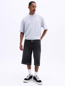 SUMWON 男士浅灰色印花短袖圆领T恤，饰有压纹Logo，常规版型，休闲日常穿着 - 灰色 - 查看 3