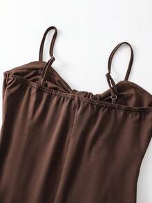 GlowEve 咖啡棕色细肩带扭结细节优雅连衣裙，女士款 - 咖啡棕 - 查看 4