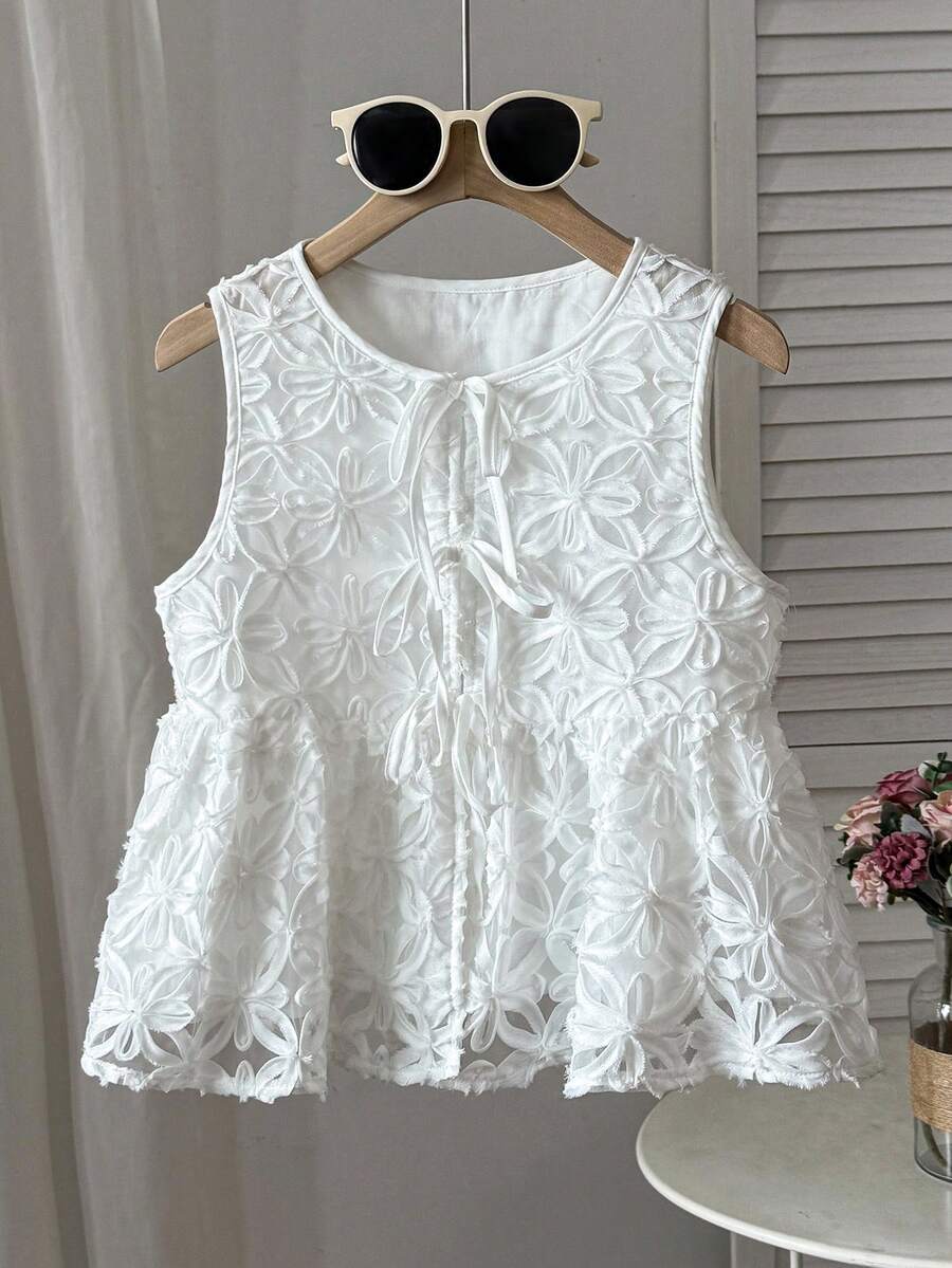 SHEIN Blusa sin mangas con textura floral bordada para niñas preadolescentes, moda casual y versátil para uso diario - Blanco - Ver 1