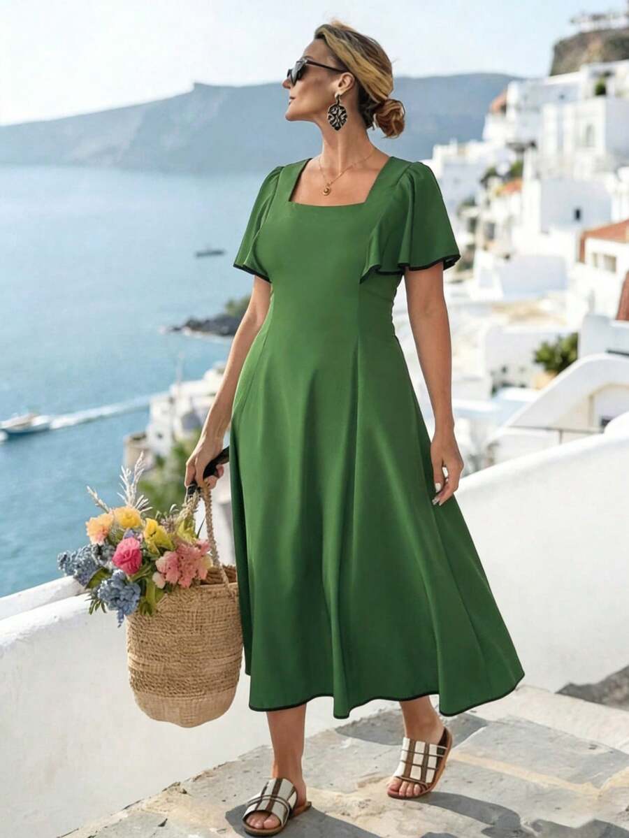 SHEIN Elenzya 优雅夏季女式连衣裙,采用大号梭织面料制成 - 綠色 - 查看 1