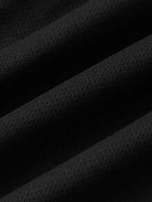 Sport MetroGents 男士极简印花连帽衫和短裤套装 - 黑色 - 查看 4