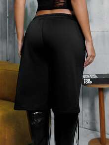 Hariany Almeida Women's Loose Fit Gray Punk Print Capri Pants - Black - View 4