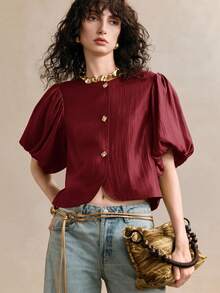 Arave Áo kiểu nữ mùa hè dệt kim sợi vàng óng ánh, tay phồng, cổ tròn, họa tiết nổi, tay ngắn. - Màu Đỏ Sâu - Xem 7