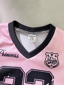 SHEIN Playful Pals Bộ 2 món cho bé gái 0-3 tuổi, thích hợp mặc mùa xuân/hè, gồm áo thun cổ chữ V và chân váy xếp ly. - Bụi hồng - Xem 3