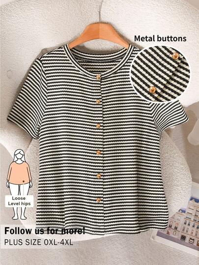 CosyJoli Plus Size Women Metal Buckle T-Shirt, Casual Women Short Sleeve Top