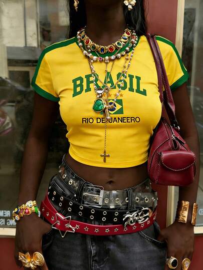 Rovax تي شيرت قصير الأكمام بياقة طاقم مطبوع عليه حرف، مناسب للنساء