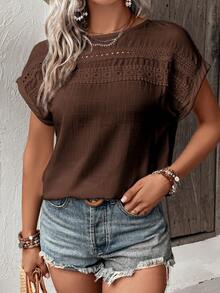 Breezaya Camisa casual de mujer con cuello redondo, manga corta y encaje de contraste para vacaciones - Café integral - Ver 5