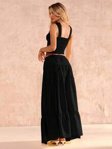 SHEIN Glamour Bộ đồ nữ thanh lịch, gợi cảm gồm áo hai dây màu vàng nhạt và chân váy xếp tầng lãng mạn, thích hợp cho kỳ nghỉ, dạo phố, hẹn hò và du lịch. - màu đen - Xem 2