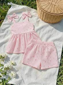SHEIN 2件套女婴幼儿/新生儿0-3岁休闲日常可爱度假条纹蝴蝶结装饰吊带背心+短裤套装，春夏款 - 粉色 - 查看 11