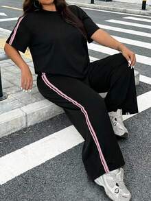 SHEIN EZwear Set 2 buc. tricou și pantaloni cu dungi în culori contrastante, mărime mare, primăvară/vară/toamnă - Multicolor - Vizualizare 1