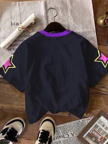 SHEIN 黑紫撞色设计，时尚卡通女孩肖像印花，少女休闲简约短袖圆领T恤，适合四季日常穿着。 - 彩色 - 查看 2