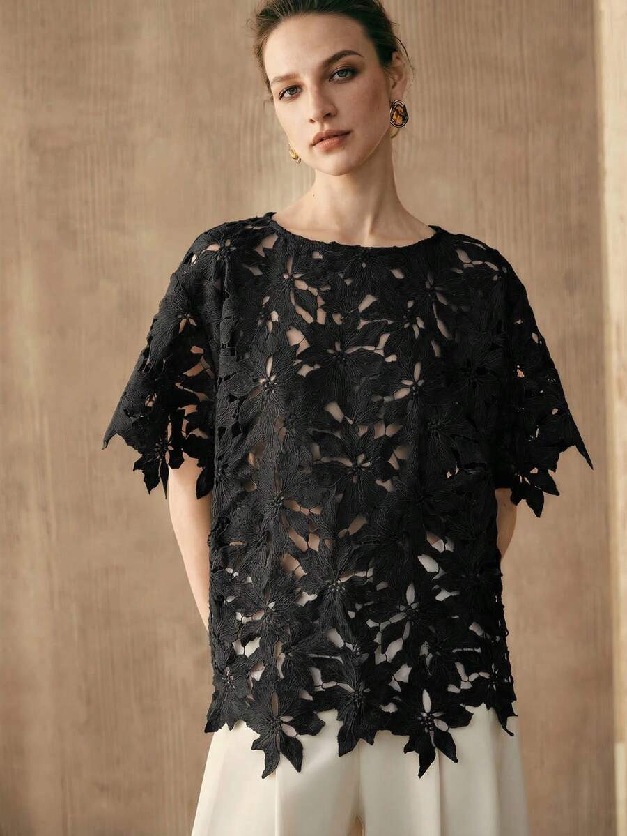 Arave Damen bestickte elegante Casual Urlaubs- & Pendler-Rundhals Kurzarm Bluse - Schwarz - Übersicht 1