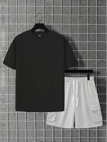 Manfinity Homme Bộ đồ nam đơn sắc tối giản gồm áo thun ngắn tay và quần short, gồm 2 món, thích hợp mặc hàng ngày. - Nhiều màu - Xem 3