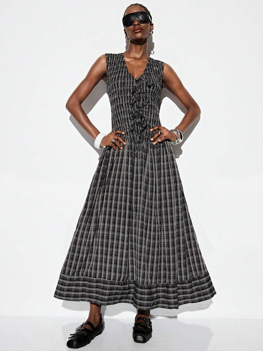Aveloria GENKIRA Black And White Checkered Summer Chic Everyday Women's Plaid Maxi Dress V-Neck Sleeveless Ruched Tie-Front A-Line Smocked Waist Retro Zanzea Dress - Black - View 1