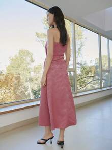 Nöista 两件套提花缎面面料，露肩上衣，前片拼接设计，搭配中长裙。适合春季、夏季、正式场合、日常穿着、复活节等场合，可作为两件套搭配穿着，也适合正式场合、活动、婚礼等。 - 珊瑚粉 - 查看 2