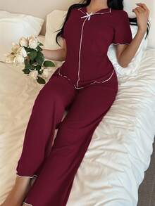 SHEIN Côtesoire 女士 V 领蝴蝶结荷叶边白色短袖上衣和红色牛奶丝短裤睡衣套装，简约休闲舒适家居服 - 紅色 - 查看 5