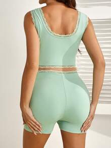 SHEIN 孕妇蕾丝边荷叶边上衣和可调节腰带短裤休闲运动套装 - 綠色 - 查看 2