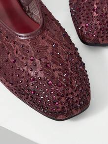 MOTF PREMIUM 女士舒适百搭方头玛丽珍平底鞋，适合通勤和休闲穿着 - 復古紅色 - 查看 9