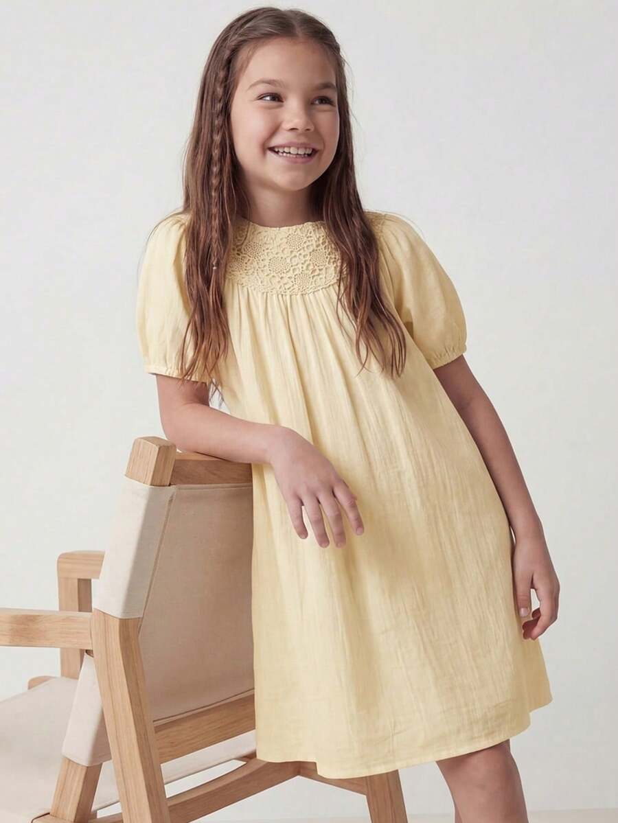 Maija Kids Maija Kids 一件少女休闲宽松纯白色泡泡袖连衣裙，适合休闲外出、聚会、度假、派对、夏季和春季穿着。 - 杏色 - 查看 1