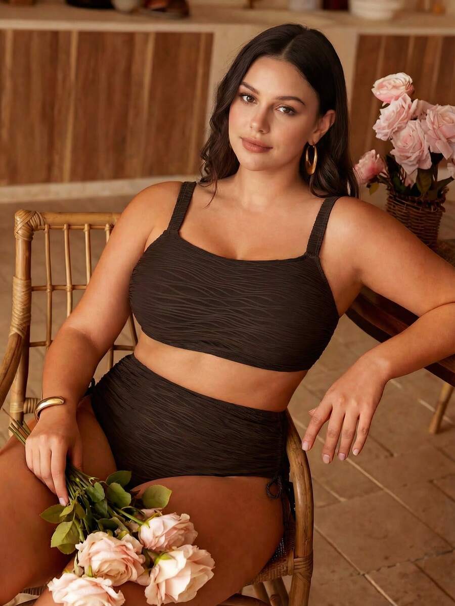 Swim Chiccia 2026 Sommer Neue Große Größen Damen Modische Sexy Spezialstoff Dunkelbraun Einfarbig Kordelzug Design Bikini Badeanzug Set Strandoutfit - Braun - Übersicht 1