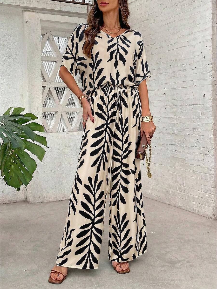 SHEIN Clasi 女士优雅V领上衣和阔腿裤两件套，树叶印花 - 卡其色 - 查看 1