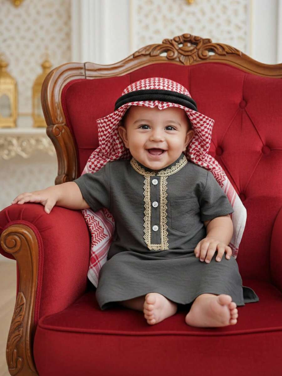 SHEIN 嬰幼兒男童阿拉伯長袍 Al-Adha 金色花卉飾邊卡夫坦式端莊夏款短袖長袍 婚禮賓客伊斯蘭沙烏地阿拉伯服飾 3M-3T - 深灰色 - 查看 1