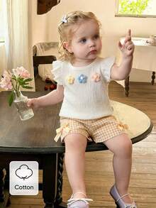 SHEIN 女婴3D花朵短袖T恤和格子短裤套装 - 黃色 - 查看 3